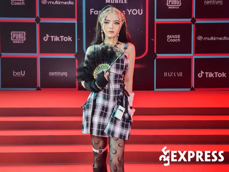 hanh-trinh-ben-duyen-tiktok-cua-reency-ngo-35express