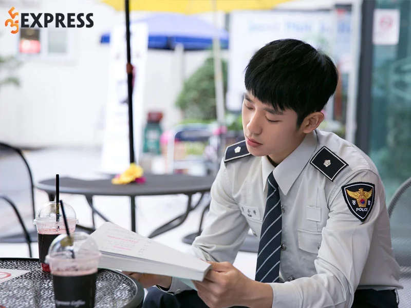 hanh-trinh-buoc-chan-vao-con-duong-nghe-thuat-cua-jung-hae-in-1-35express