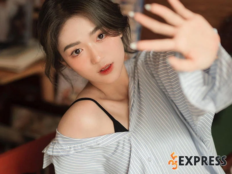 mot-so-khoanh-khac-lung-linh-cua-mai-ha-hoang-yen-1-35express