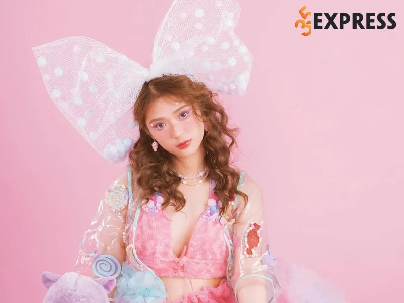mot-so-khoanh-khac-lung-linh-cua-mai-ha-hoang-yen-35express