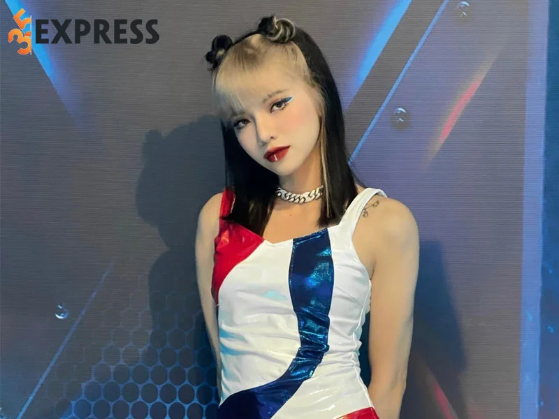 ngoai-hinh-quen-thuoc-bui-thao-ly-trong-rap-viet-mua-2-35express