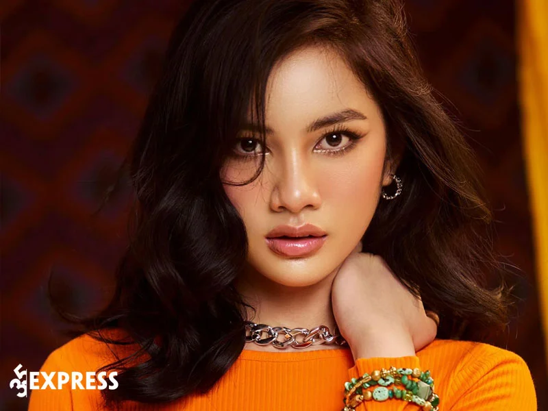 nguoi-dep-cam-dan-nhan-sac-dep-cuon-hut-quyen-ru-o-tuoi-19-1-35express