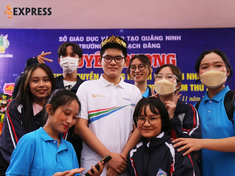 nguyen-hoang-khanh-chang-duong-chinh-phuc-olympia-nam-2021-1-35express
