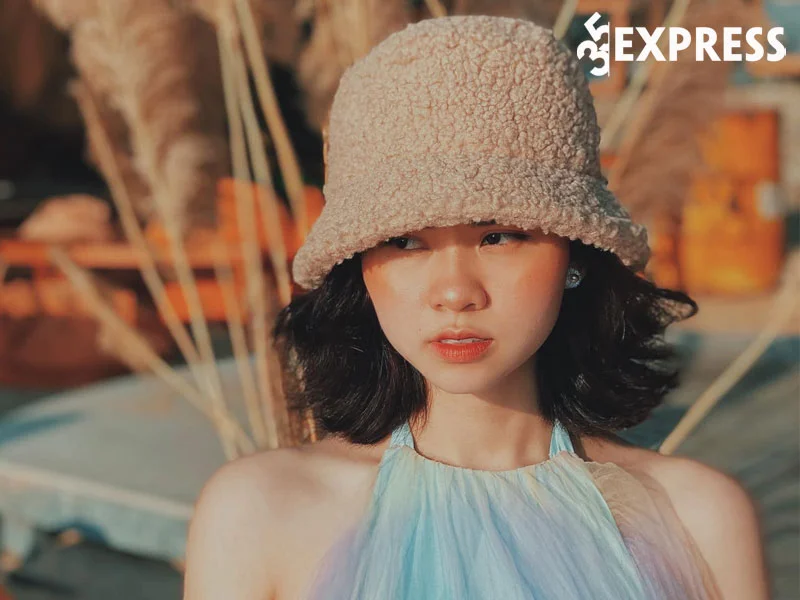 nhung-hinh-anh-de-thuong-cua-ngo-lan-huong-1-35express