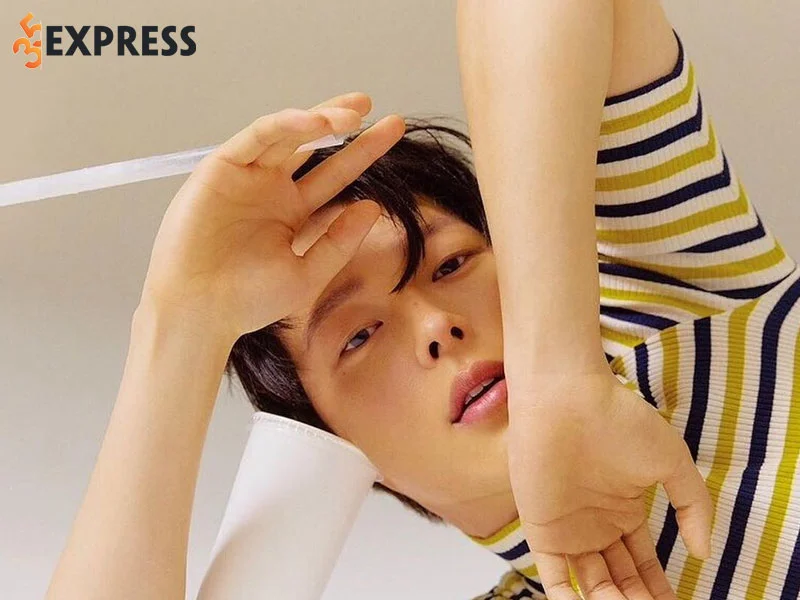 nhung-hinh-anh-dien-trai-cua-jang-ki-yong-5-35express