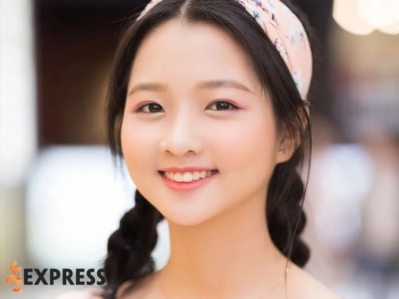 nhung-hinh-anh-xinh-dep-cua-lam-thanh-my-2-35express