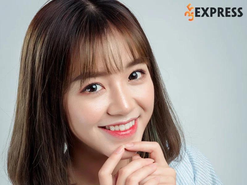 streamer-hoang-thu-huong-la-ai-1-35express