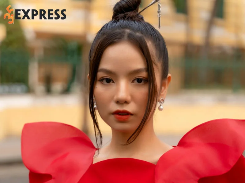 su-nghiep-cua-le-ha-anh-3-35express