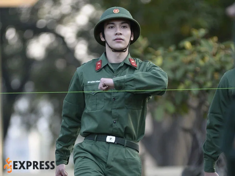 su-nghiep-dong-phim-cua-dung-bino-5-35express