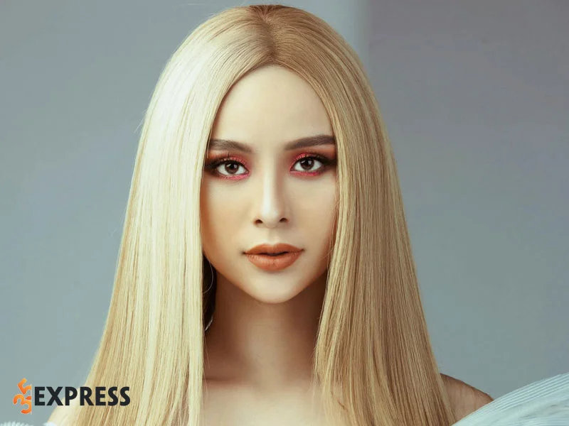 tieu-su-ly-lich-cua-nang-a-hau-tuong-vi-35express