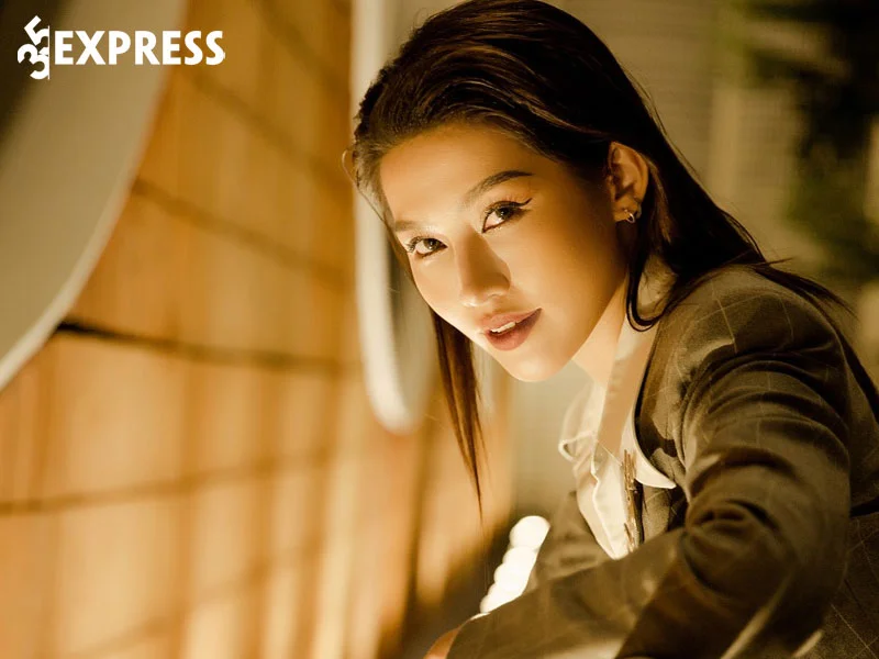 tom-tat-tieu-su-ly-lich-che-nguyen-quynh-chau-35express