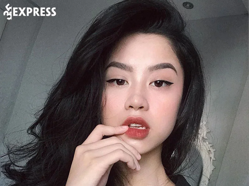 tom-tat-tieu-su-ly-lich-cua-han-hang-35express