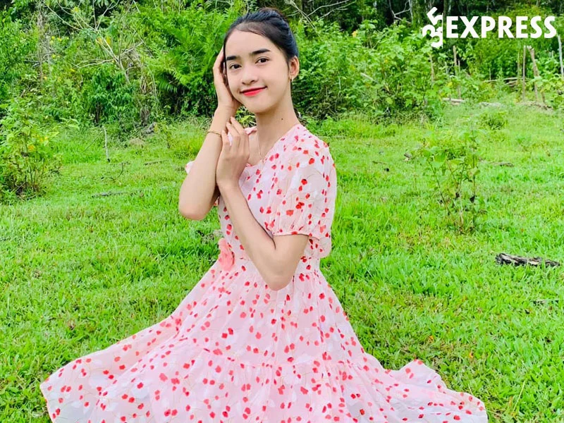 yona-cuon-hanh-trinh-tu-nang-son-nu-den-tiktoker-trieu-view-2-35express