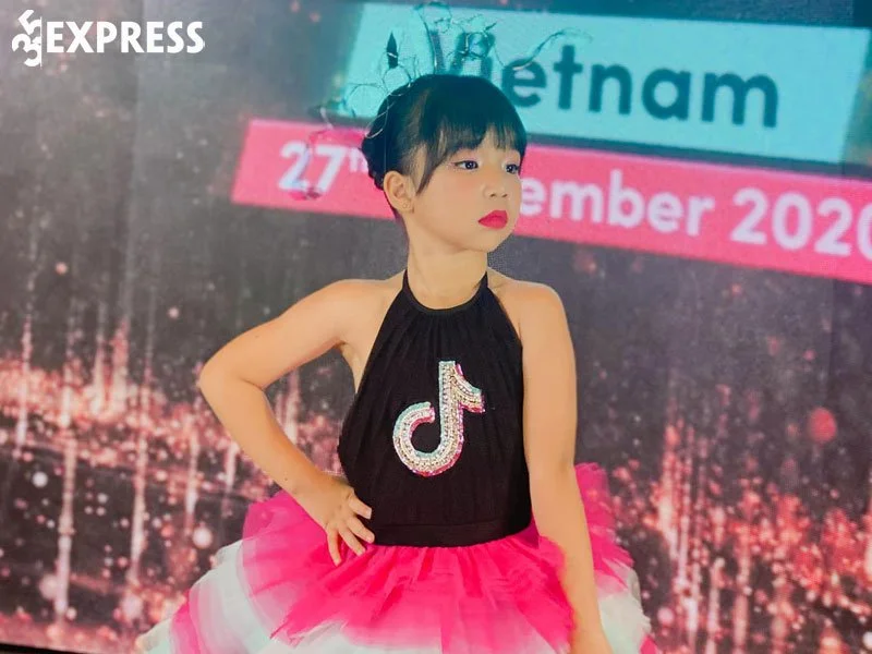 an-nhien-boi-boi-hot-tiktoker-thanh-dien-sau-noi-tieng-35express