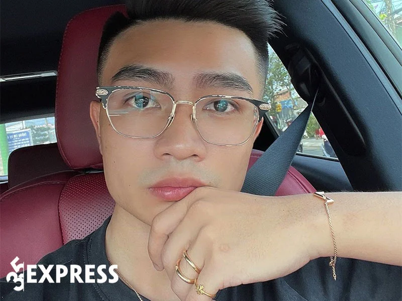 but-duy-nho-la-ai-1-35express