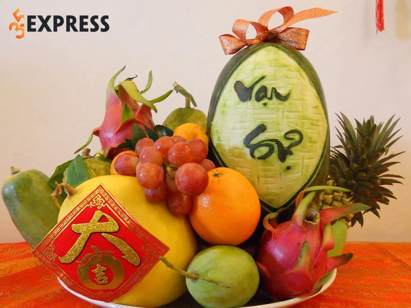 cach-bay-mam-ngu-qua-truyen-thong-dep-nhat-mau-mam-ngu-qua-cua-mien-trung-35express