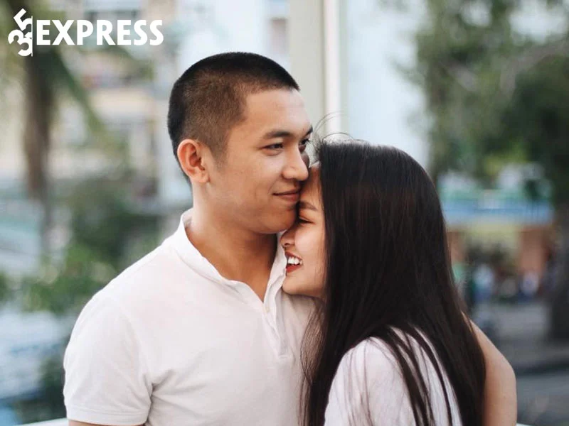 cap-doi-linda-ngo-phong-dat-hot-nhat-tiktok-35express