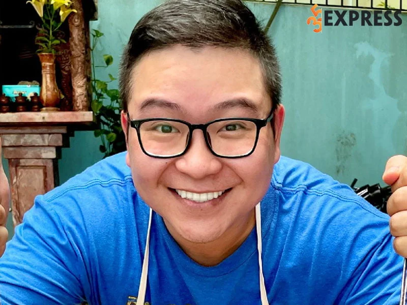 chat-la-cua-bep-truong-review-1-35express