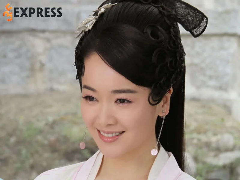 con-duong-dien-xuat-cua-ta-tieu-thanh-1-35express