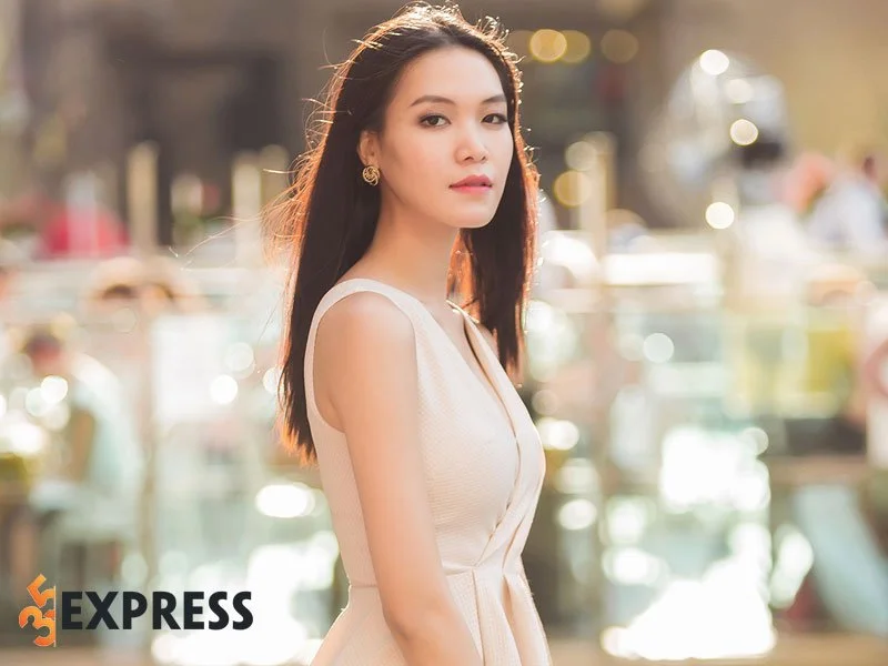 doi-tu-cua-hoa-hau-thuy-dung-1-35express