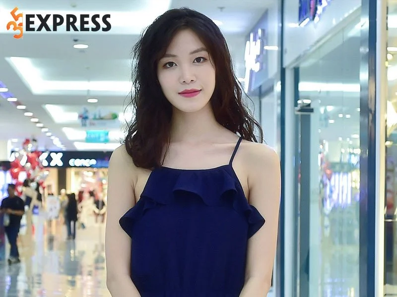 doi-tu-cua-hoa-hau-thuy-dung-35express