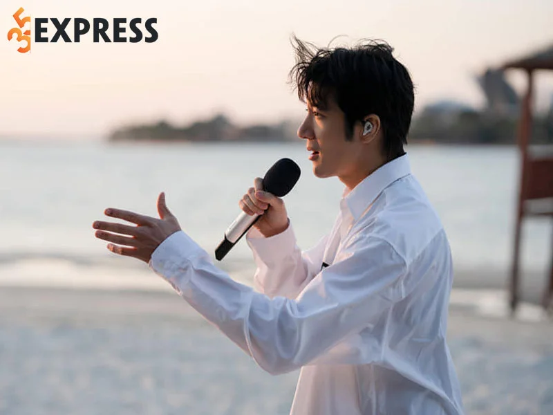 hinh-anh-dep-cua-nam-ca-si-vuong-luc-hoanh-1-35express
