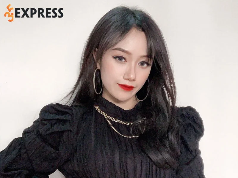 hoa-hanassi-gai-xinh-day-nhay-hot-nhat-tiktok-khien-dan-tinh-me-man-35express