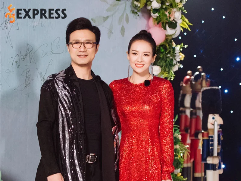 hon-nhan-moi-nam-ca-si-dao-hoa-bac-nhat-lang-giai-tri-dai-luc-uong-phong-chuong-tu-di-35express