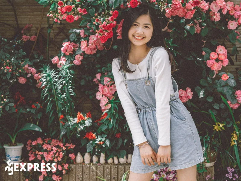 hotgirl-chan-khoeo-ngo-thu-ngay-ay-gio-ra-sao-35express