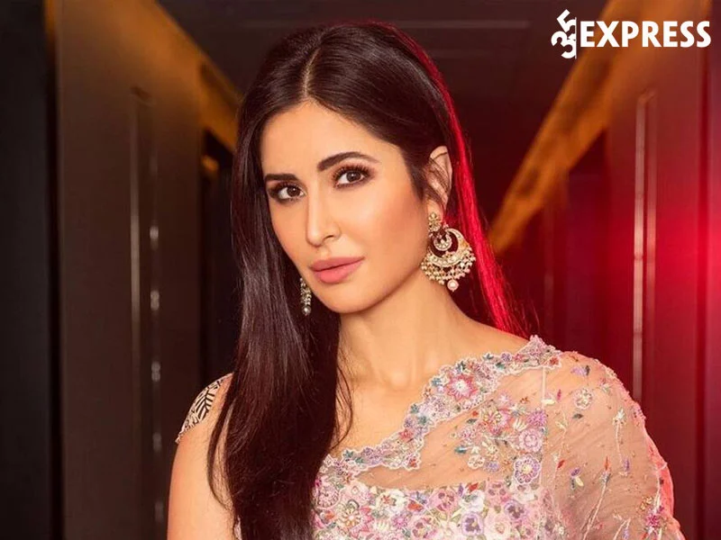katrina-kaif-bat-dau-su-nghiep-tu-nam-14-tuoi-2-35express