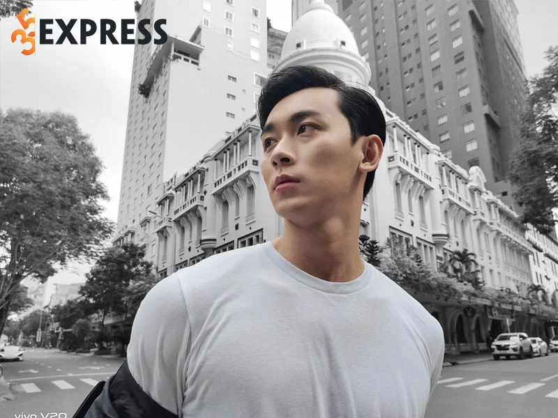 khanh-ngo-chang-trai-cuc-pham-bi-hoa-hau-huong-giang-tu-choi-trong-show-hen-ho-1-35express