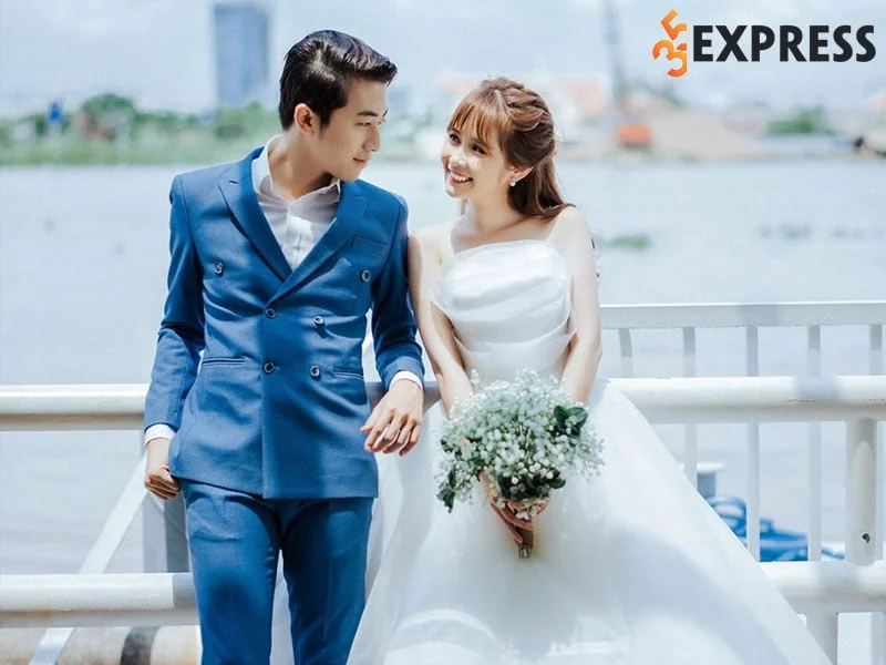 moi-tinh-chi-sieu-dang-yeu-giua-mai-quynh-anh-voi-cris-phan-35express