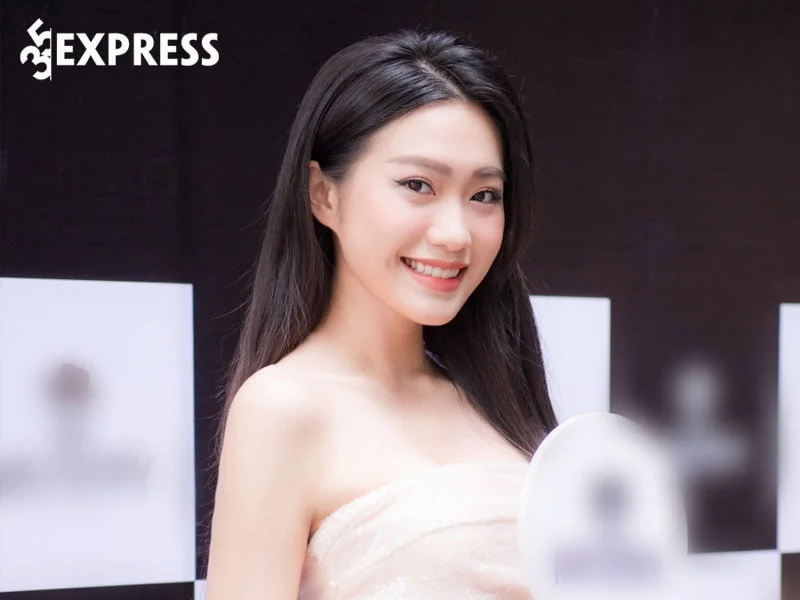 mot-so-hinh-anh-quyen-ru-o-tuoi-doi-muoi-cua-doan-hai-my-1-35express