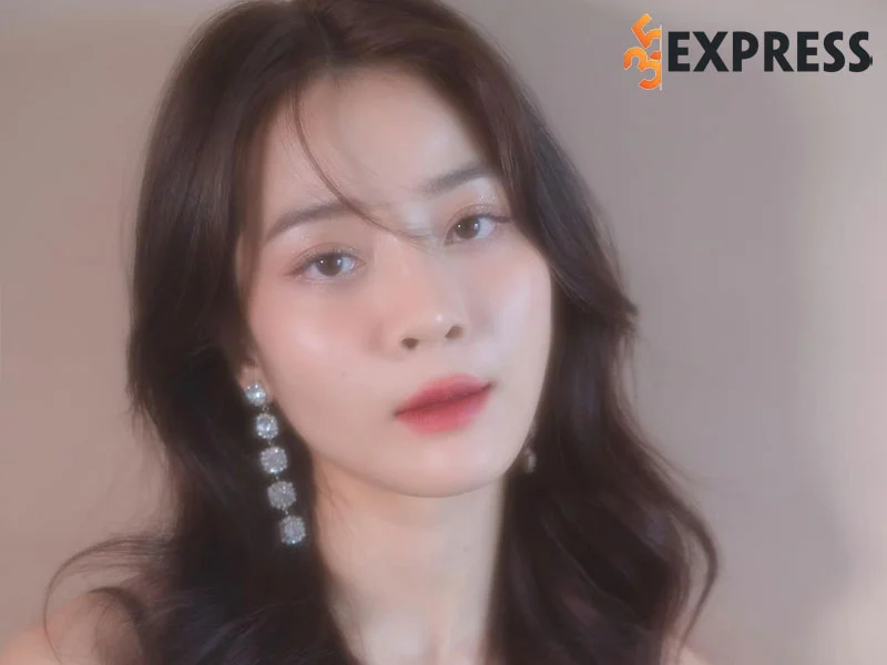 mot-so-hinh-anh-xinh-dep-cua-karen-nguyen-2-35express