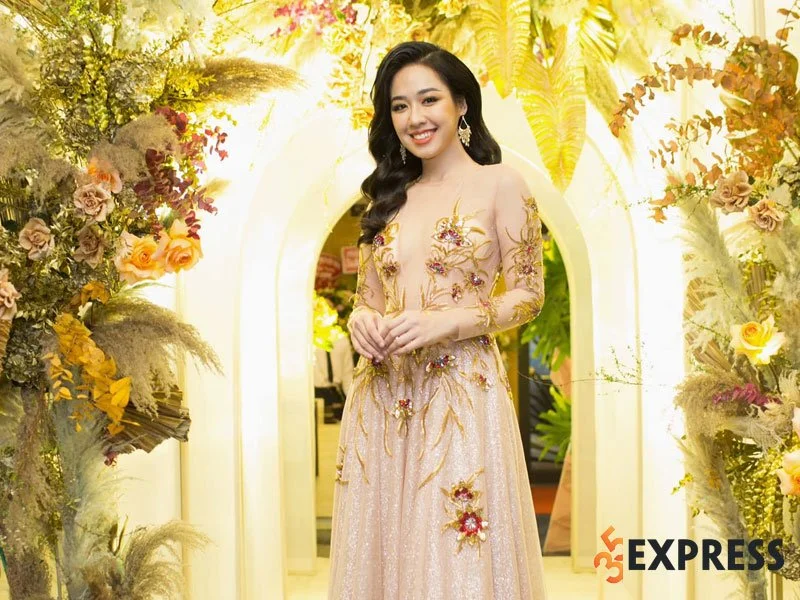 pham-ngoc-ha-my-la-ai-1-35express