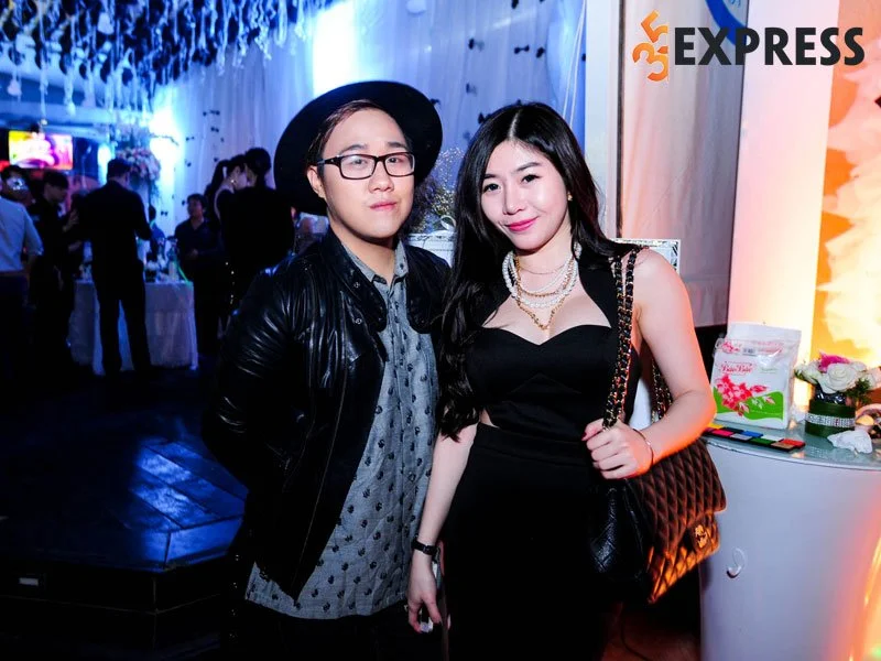 su-nghiep-cua-amanda-baby-2-35express