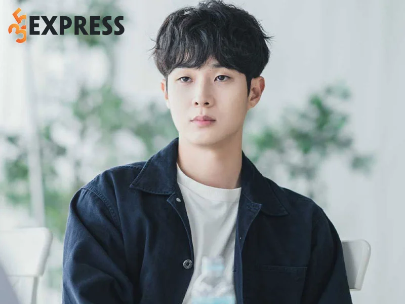 su-nghiep-cua-choi-woo-sik-35express