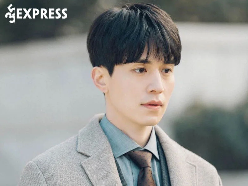 su-nghiep-cua-dien-vien-lee-dong-wook-2-35express
