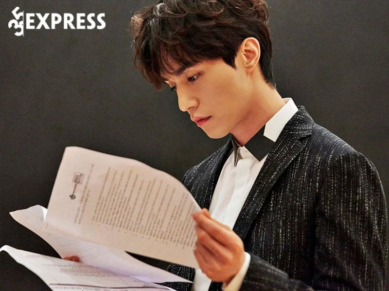 su-nghiep-cua-dien-vien-lee-dong-wook-4-35express