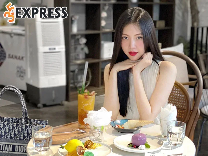 su-nghiep-cua-vu-ngoc-cham-35express