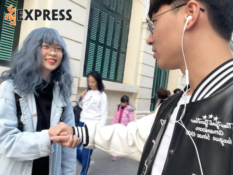 su-nghiep-cua-youtuber-viet-cg-chuyen-tha-thinh-gai-la-1-35express