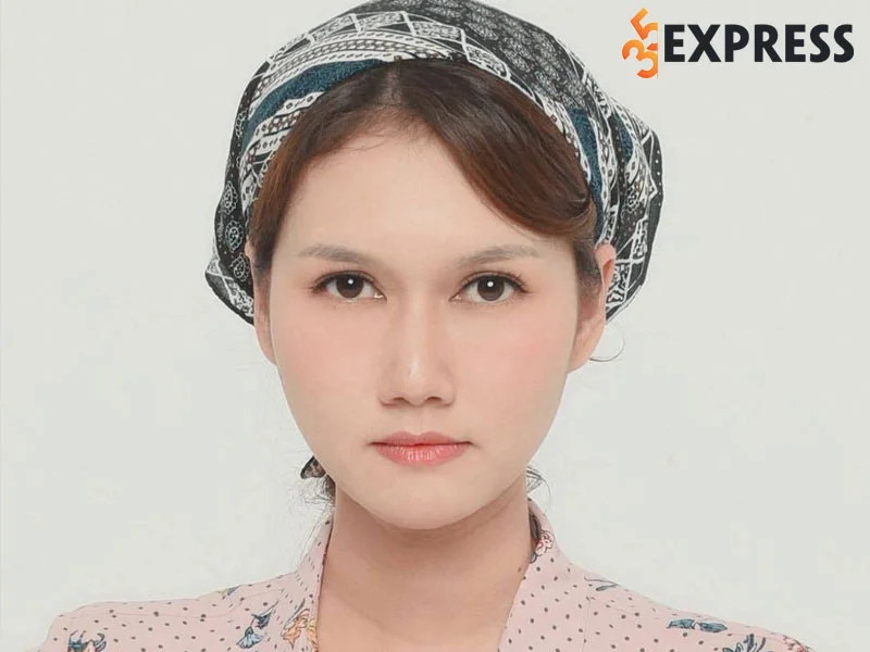 su-nghiep-dien-xuat-cua-dien-vien-huong-giang-3-35express