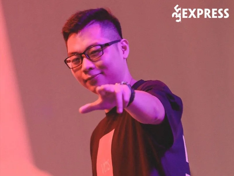 su-nghiep-noi-bat-cua-streamer-le-khoi-35express