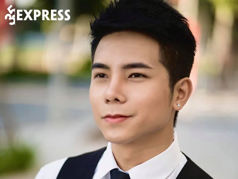 tom-tat-tieu-su-ly-lich-ve-bui-tan-hao-35express