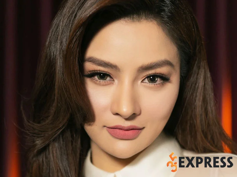 tom-tat-tieu-su-ly-lich-ve-sieu-nguoi-mau-vu-thu-phuong-35express