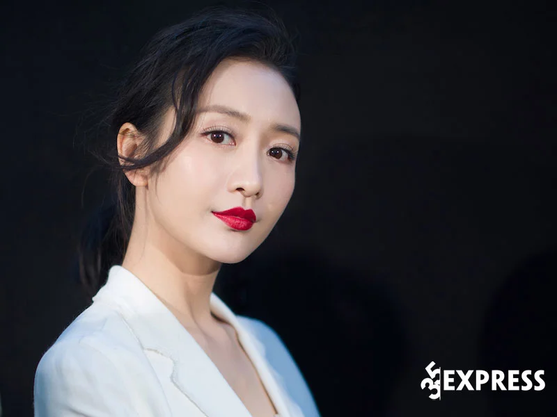 tom-tat-tieu-su-ly-lich-ve-vuong-au-35express