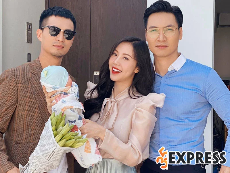 vu-ngoc-cham-tro-thanh-nguoi-tinh-man-anh-cua-manh-truong-35express
