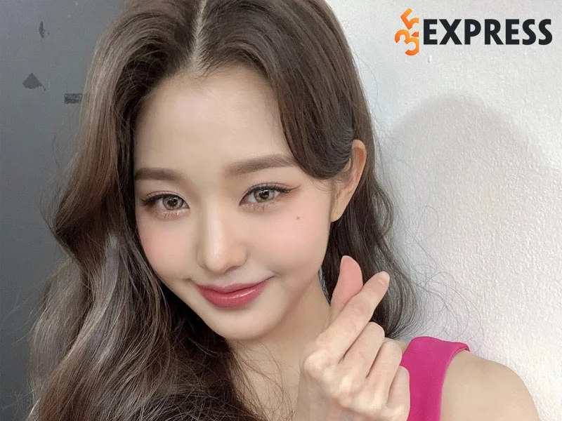 wonyoung-day-tai-nang-va-cung-lam-thi-phi-35express
