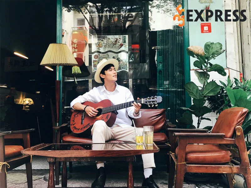 avin-lu-dam-me-ca-hat-thanh-cong-tren-con-duong-dien-xuat-35express