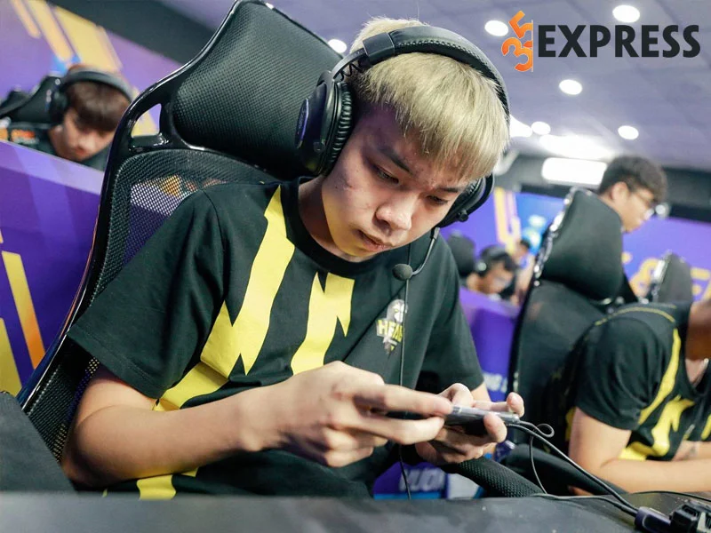 con-duong-game-thu-cua-heavy-banh-1-35express